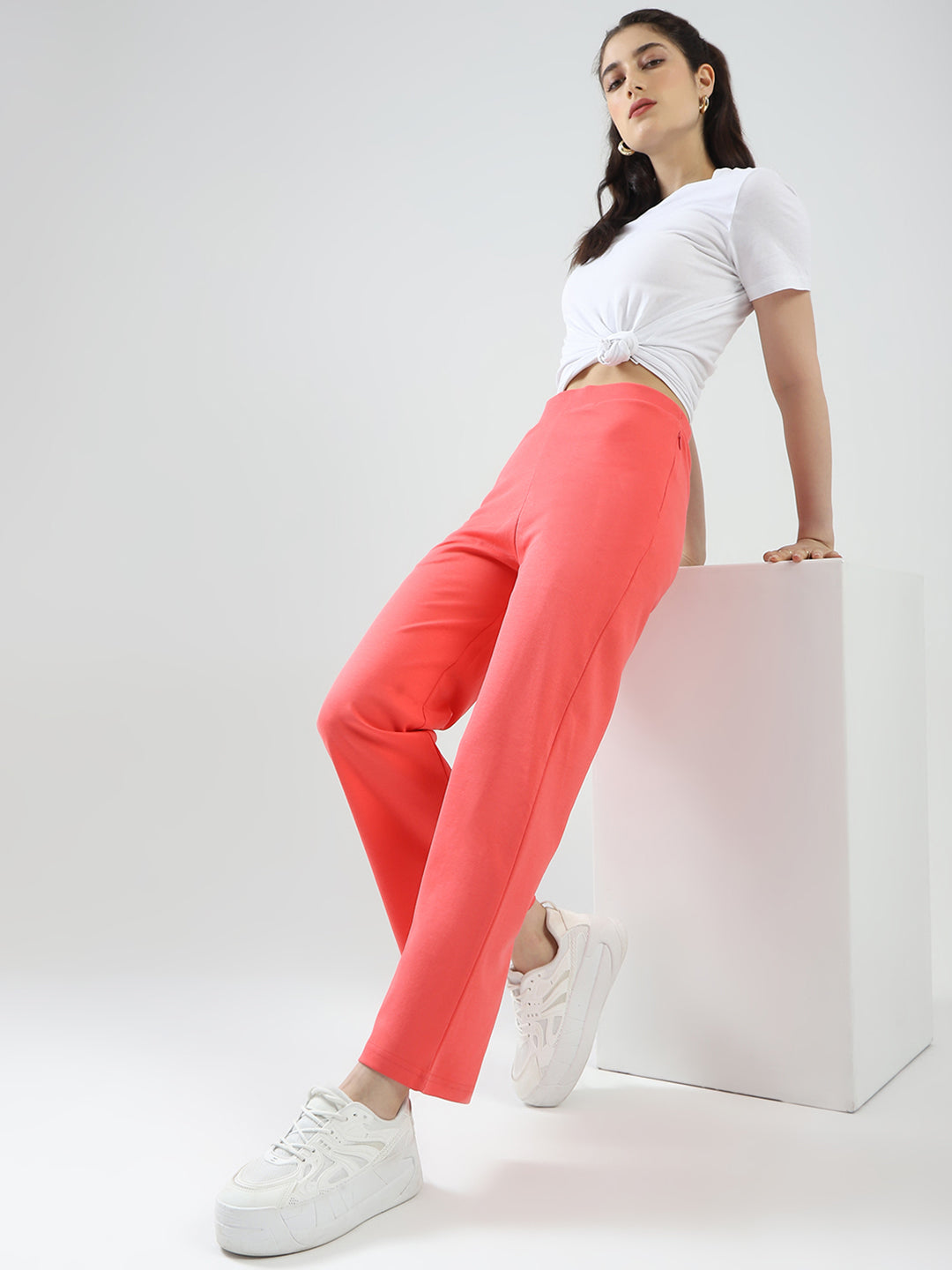 Women Coral Solid Regular Fit Lower