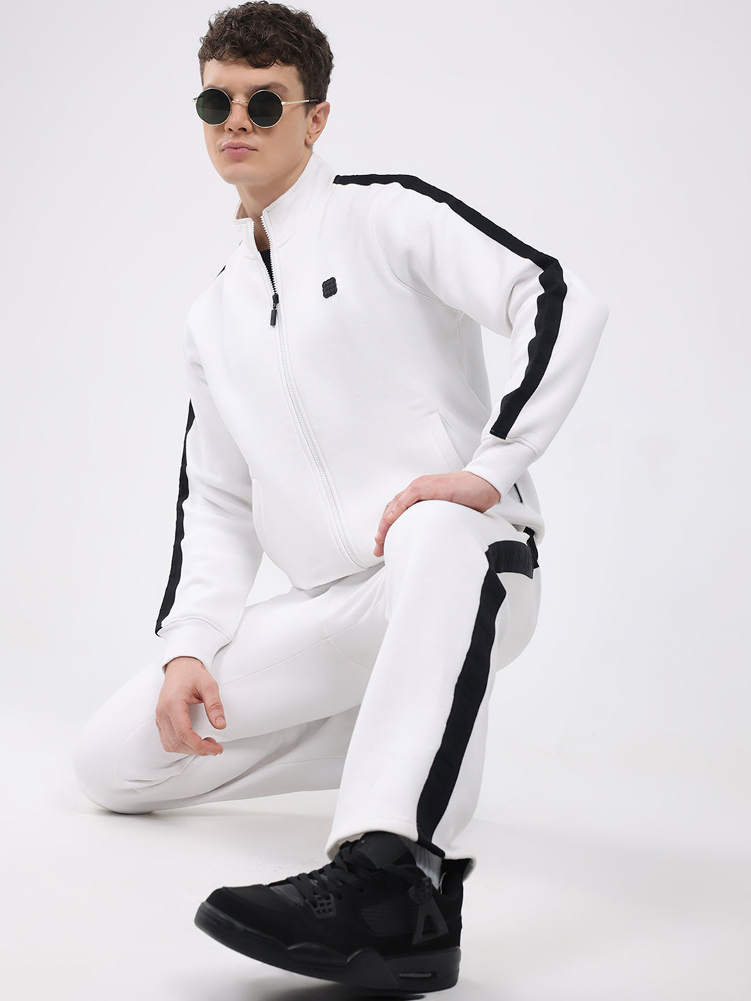 Rock.it Men White Solid Round Neck Full Sleeve Winter Tracksuit