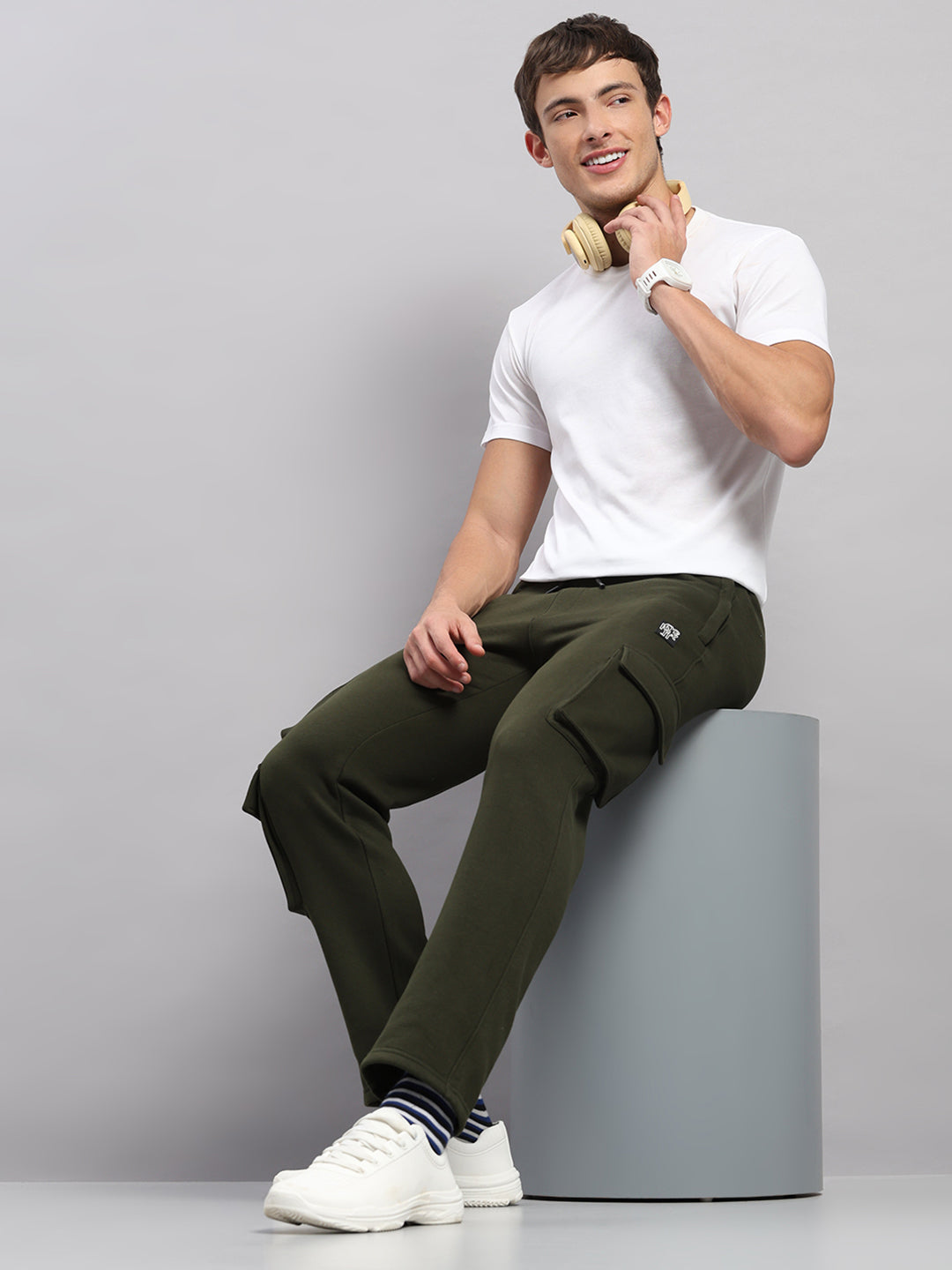 Rock.it Men Olive Solid Regular Fit Winter Lower
