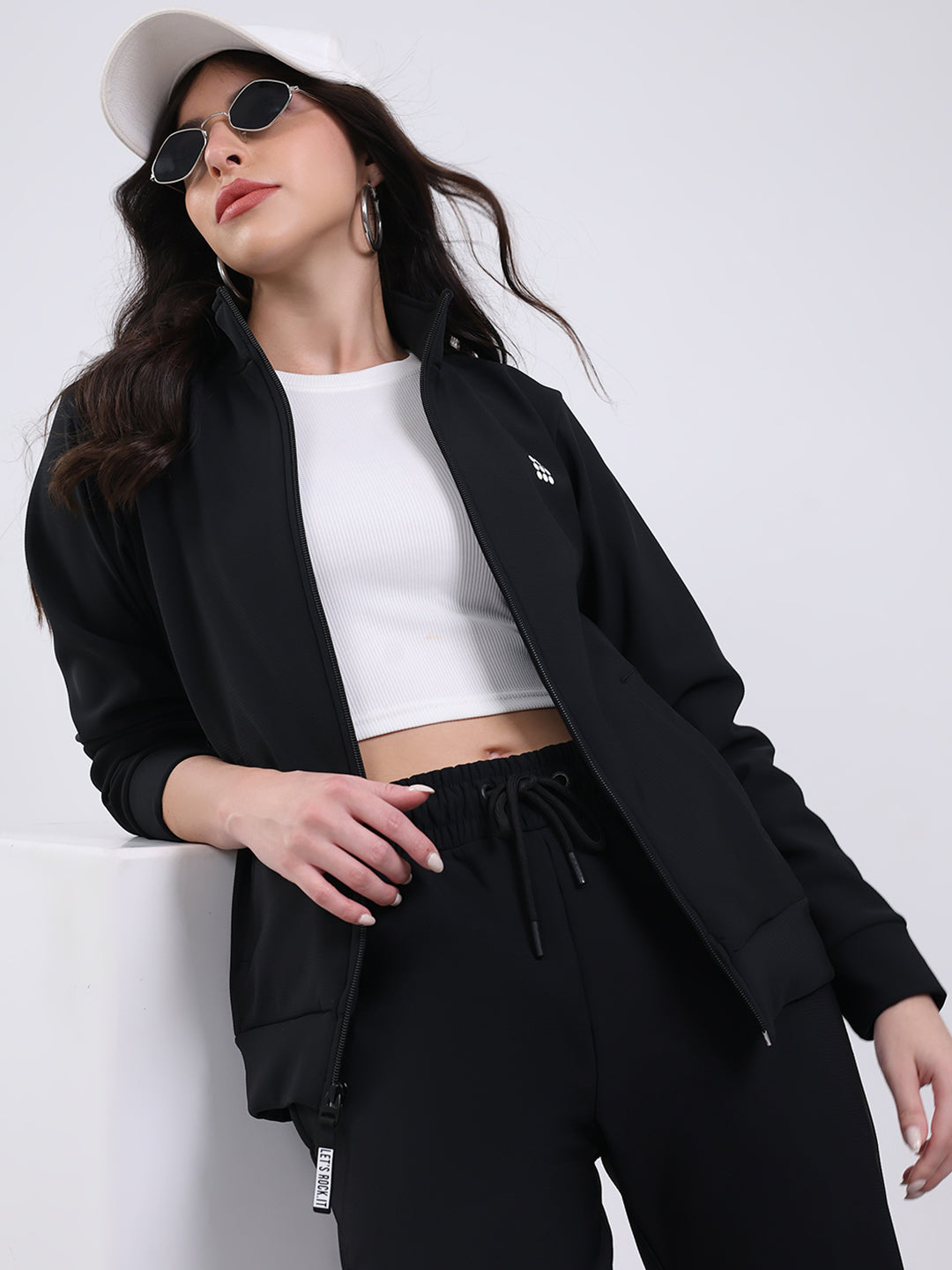 Rock.it Women Black Solid Collar Full Sleeve Winter Tracksuit