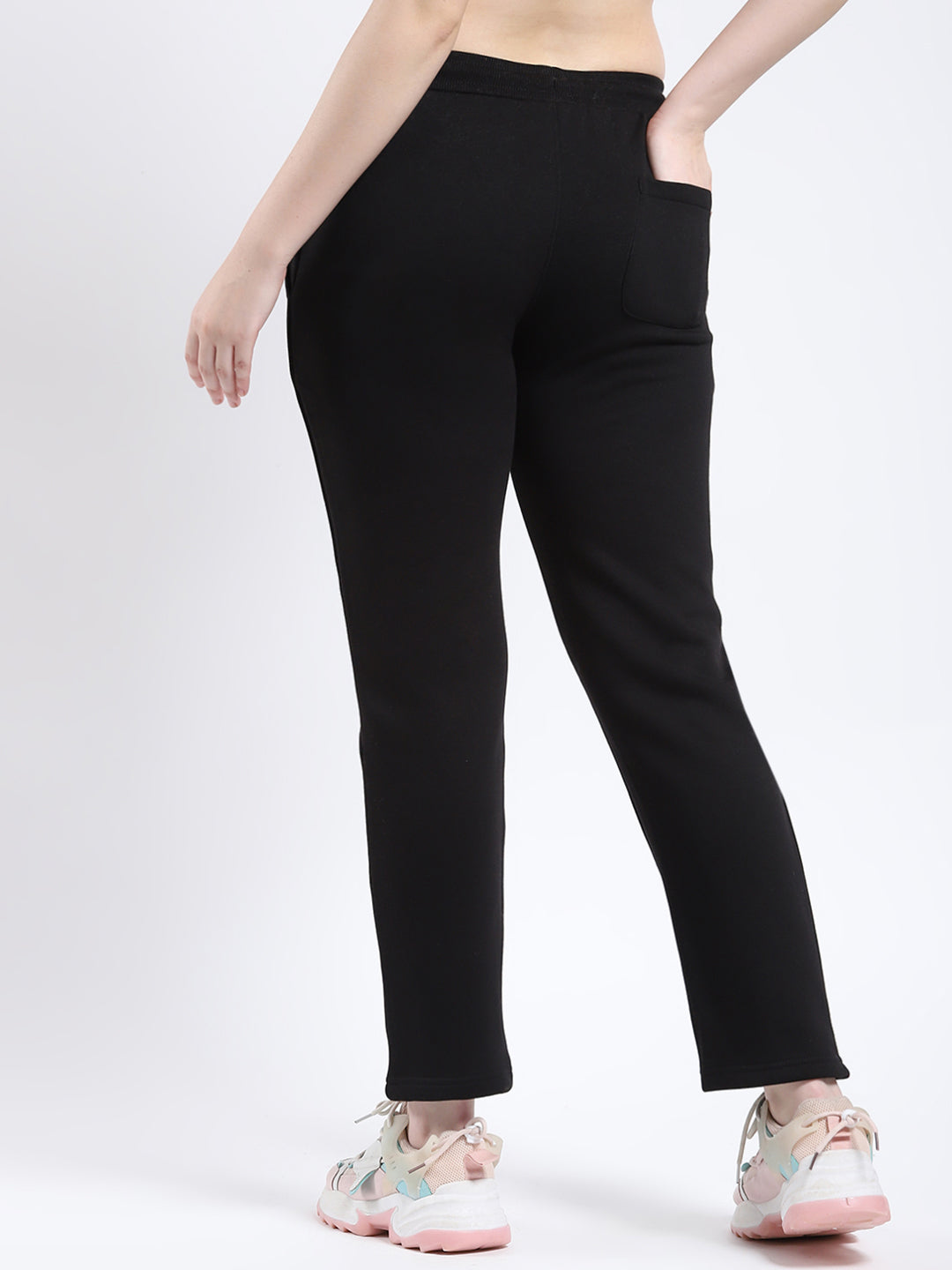 Rock.it Women Black Solid Regular Fit Winter Lower