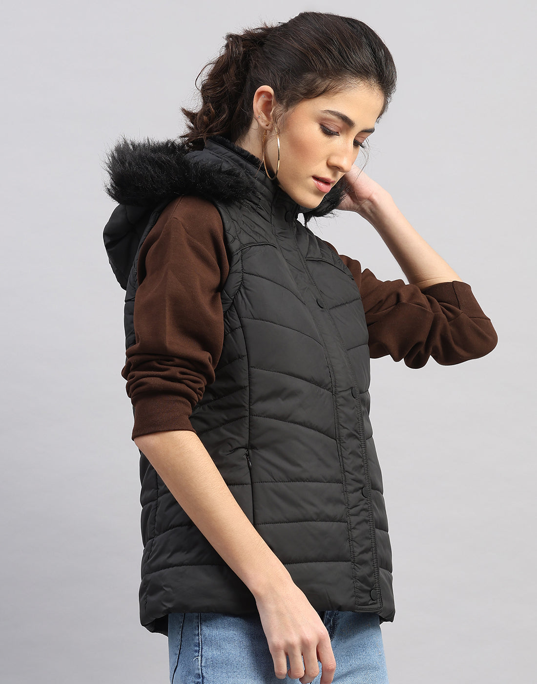 Rock.it Women Black Solid Collar Sleeveless Jacket