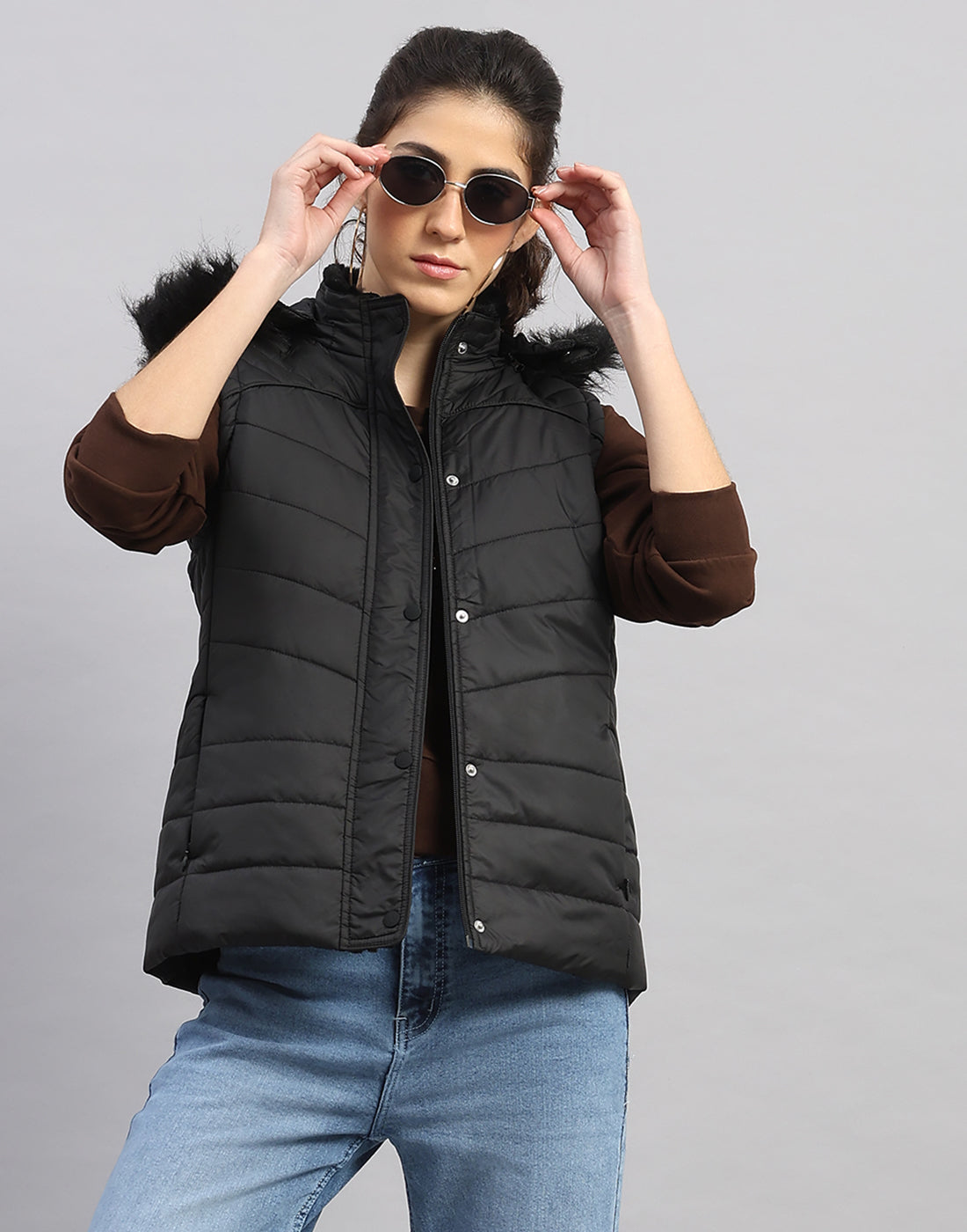 Rock.it Women Black Solid Collar Sleeveless Jacket