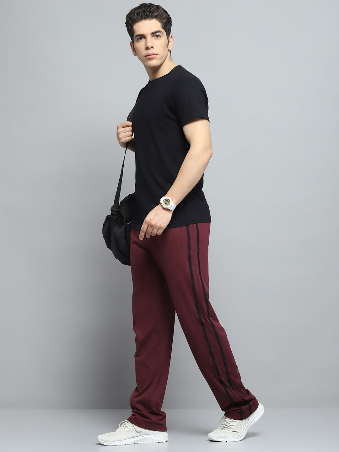 Men Maroon Solid Regular Fit Lower