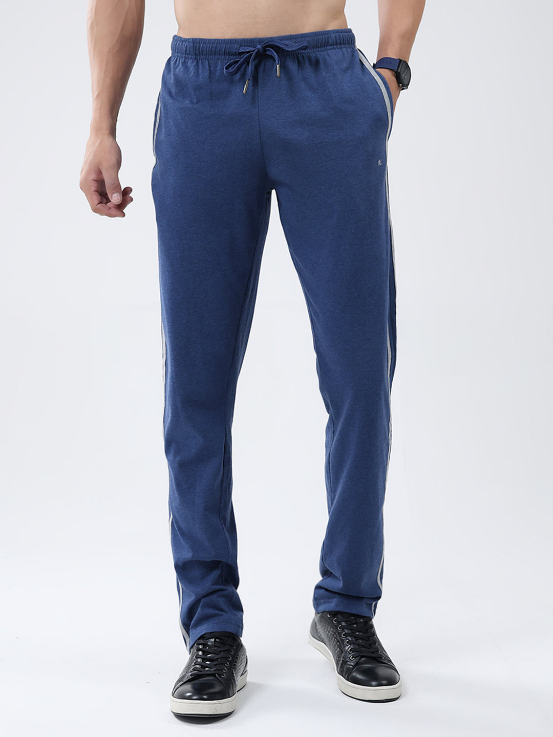 Men Blue Solid Regular Fit Lower
