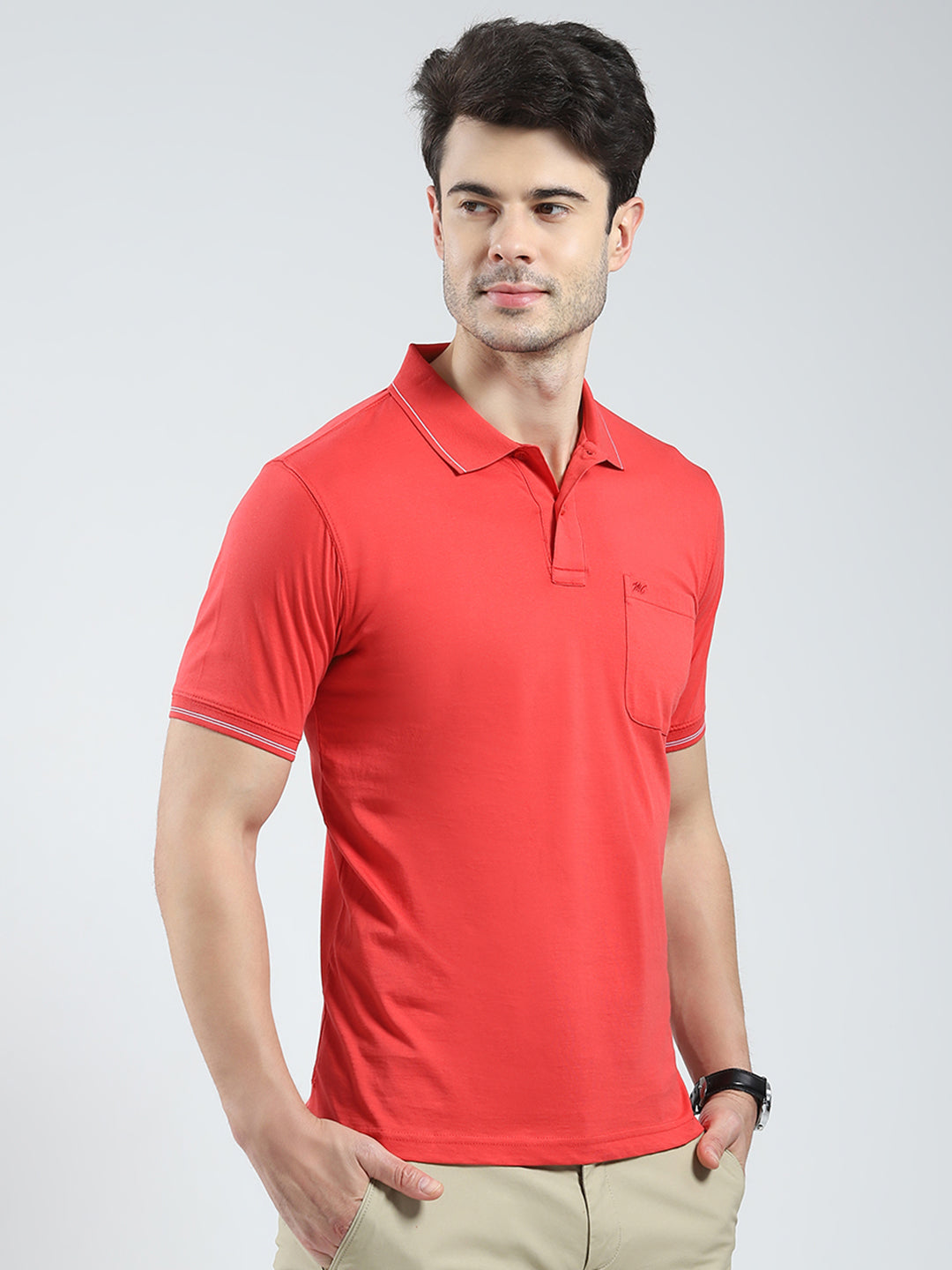 Men Red Solid Collar Half Sleeve T-Shirt