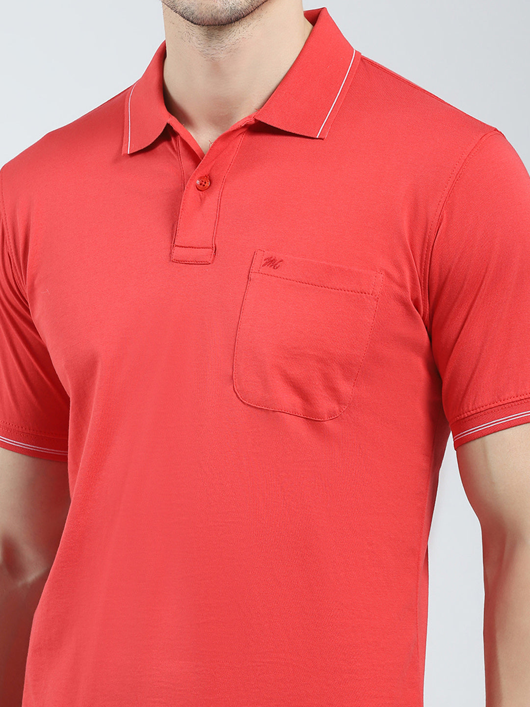 Men Red Solid Collar Half Sleeve T-Shirt