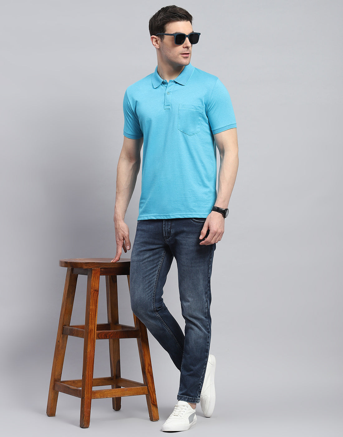 Men Blue Solid Collar Half Sleeve T-Shirt