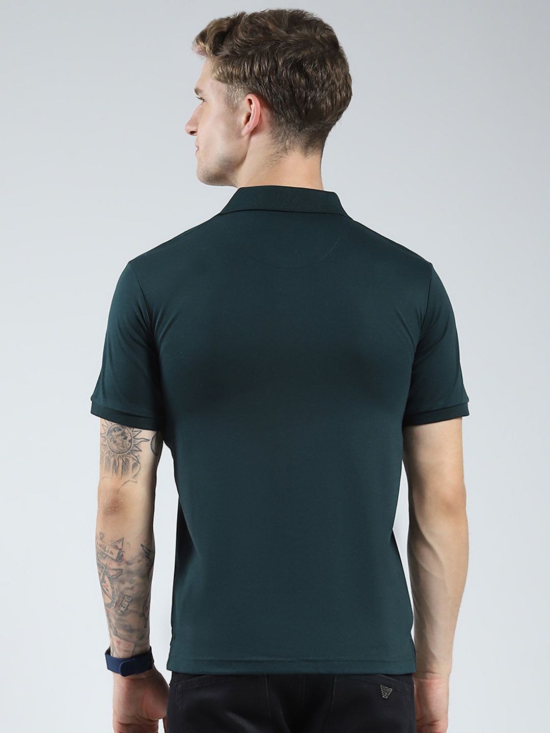 Men Green Solid Collar Half Sleeve T-Shirt