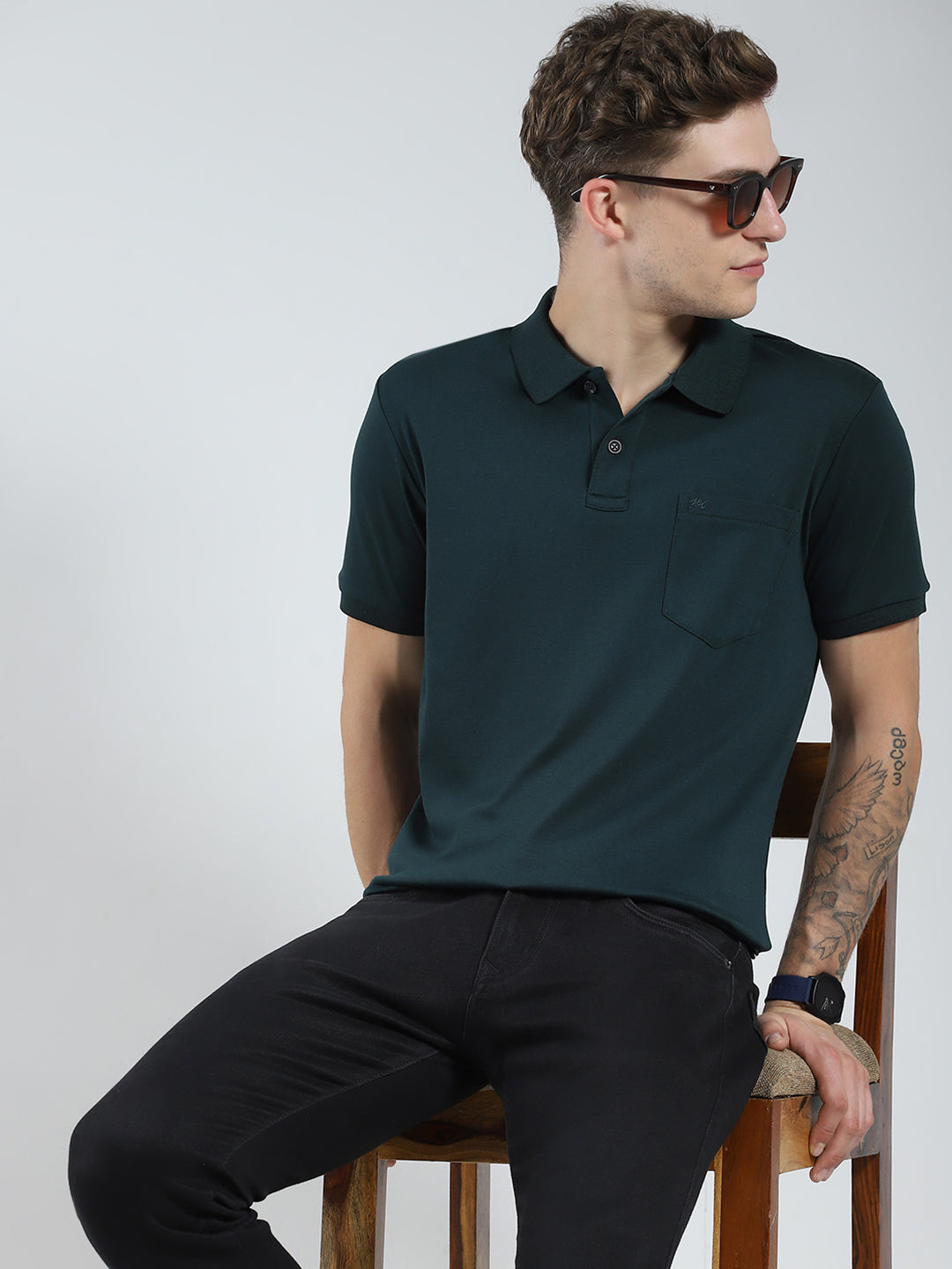 Men Green Solid Collar Half Sleeve T-Shirt