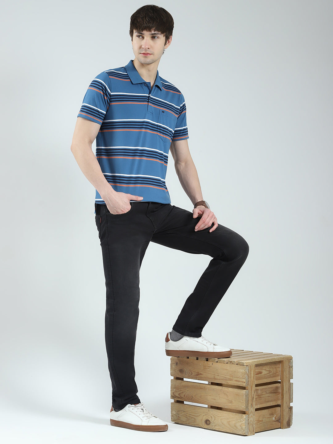 Men Blue Stripe Collar Half Sleeve T-Shirt