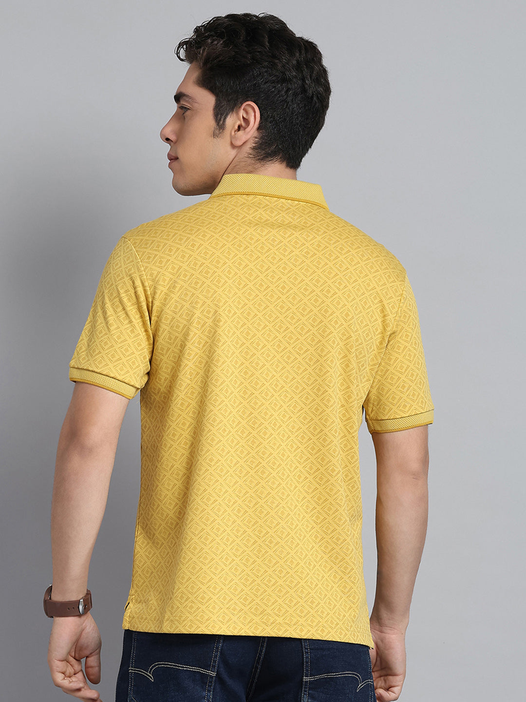 Men Yellow Printed Collar Half Sleeve T-Shirt