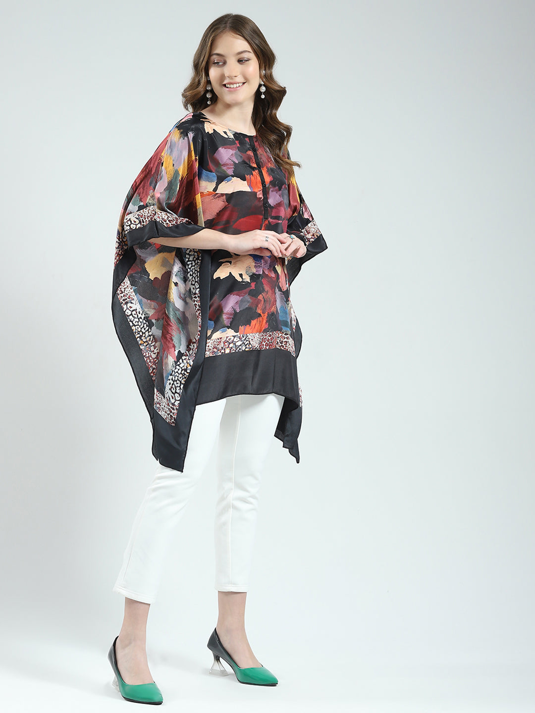 Women Black Printed Round Neck 3/4th Sleeve Poncho