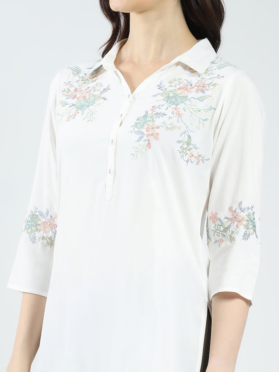 Women White Self Design Collar 3/4th Sleeve Kurti