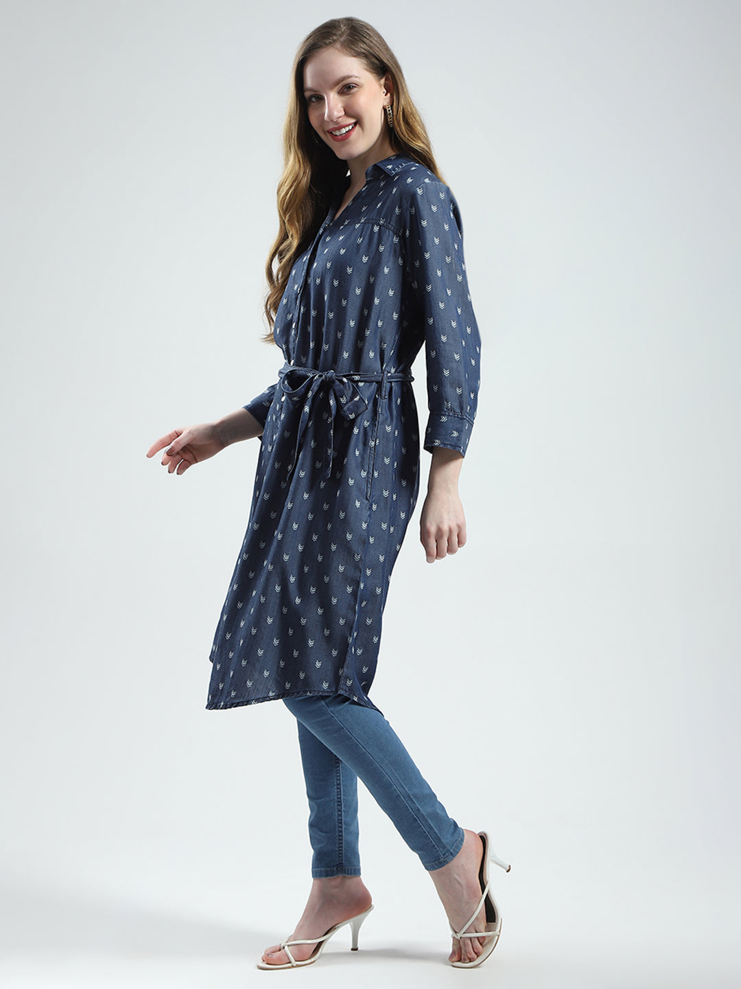 Women Blue Printed Collar 3/4th Sleeve Tunic