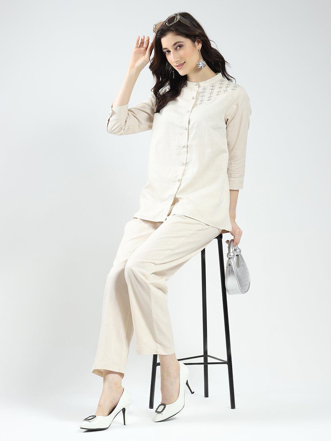 Women Beige Self Design Band Neck 3/4th Sleeve Cords Set