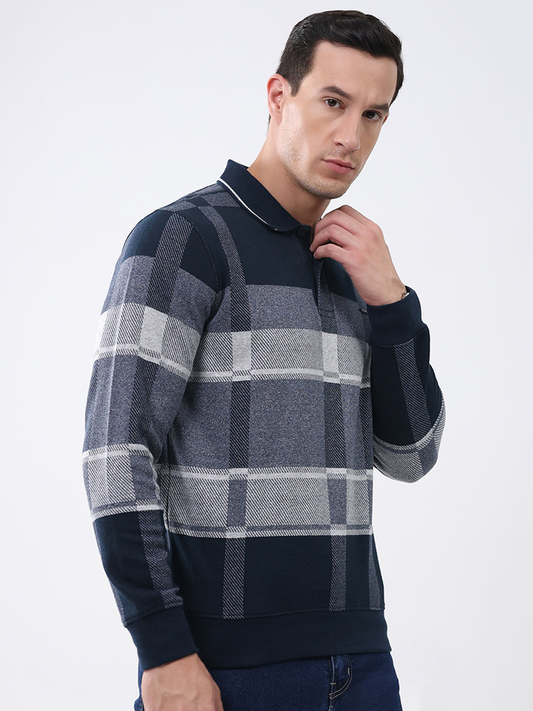 Men Navy Blue Abstract Collar Full Sleeve Winter T-Shirt