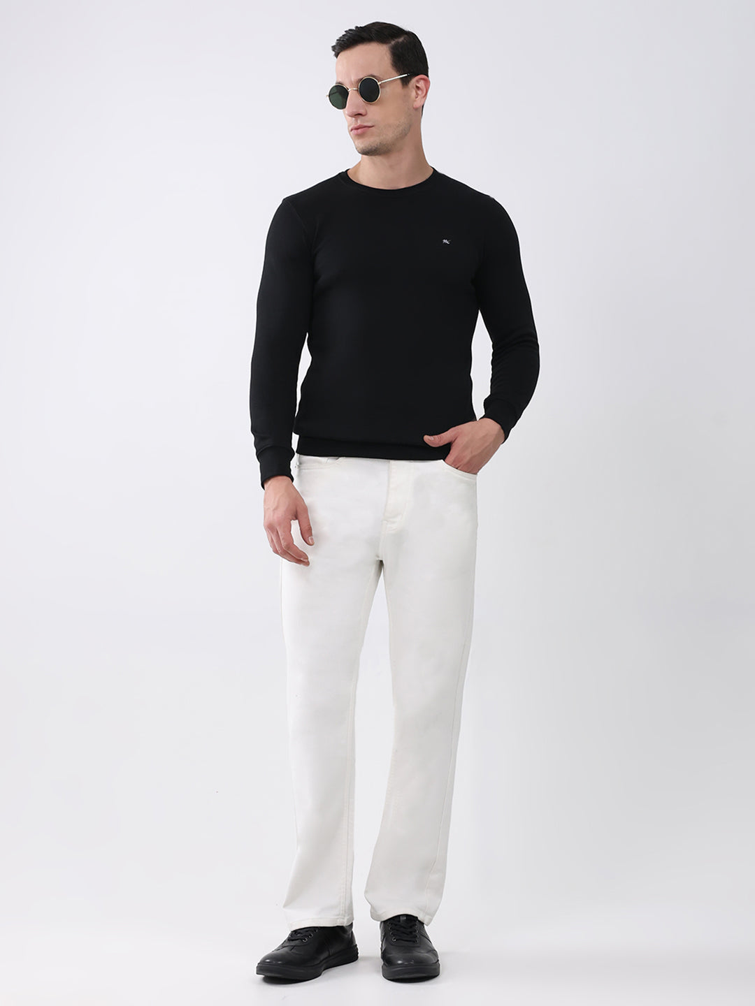 Men Black Solid Round Neck Full Sleeve Winter T-Shirt