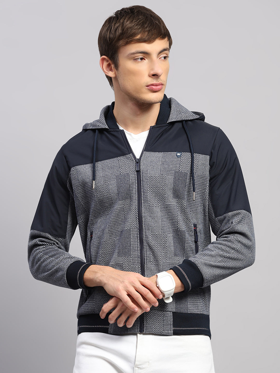 Men Navy Blue Solid Hooded Full Sleeve Sweatshirt