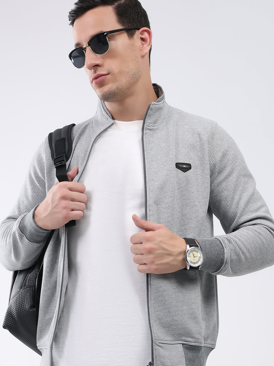 Men Grey Solid Mock Neck Full Sleeve Sweatshirt