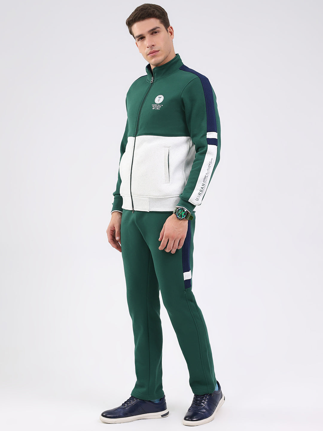 Men Green Solid Mock Neck Full Sleeve Winter Tracksuit