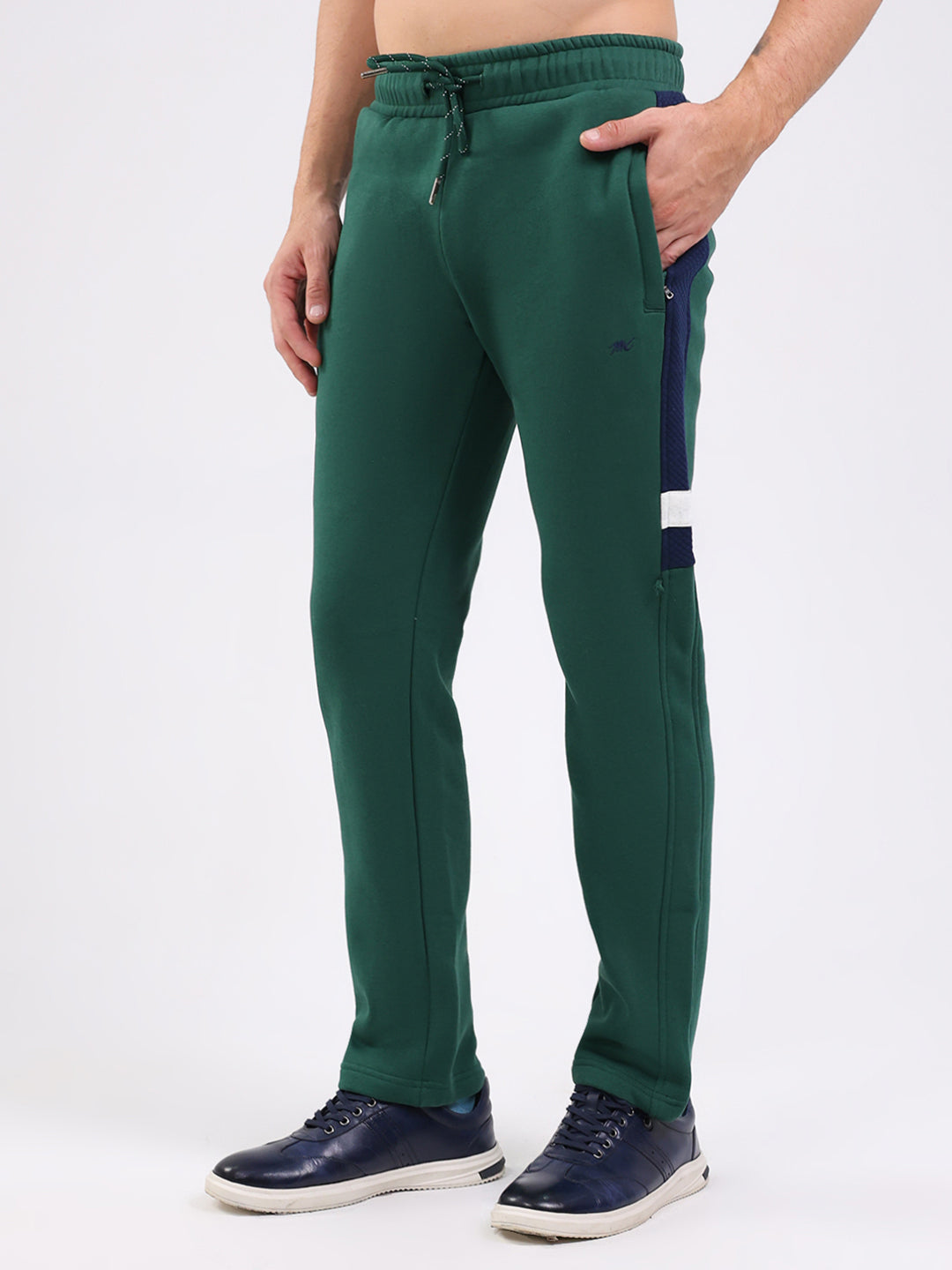 Men Green Solid Mock Neck Full Sleeve Winter Tracksuit