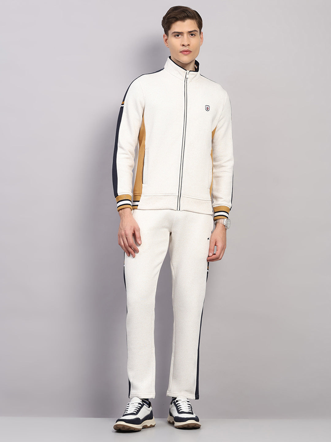 Men Camel Brown Solid Collar Full Sleeve Winter Tracksuit