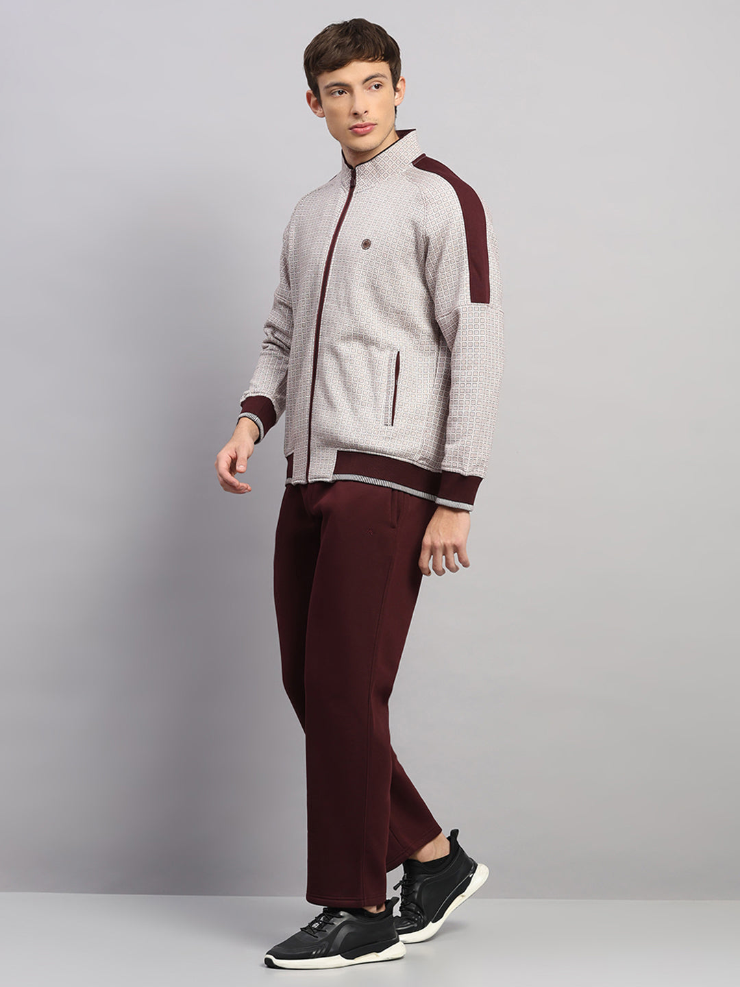 Men Maroon Solid Collar Full Sleeve Winter Tracksuit