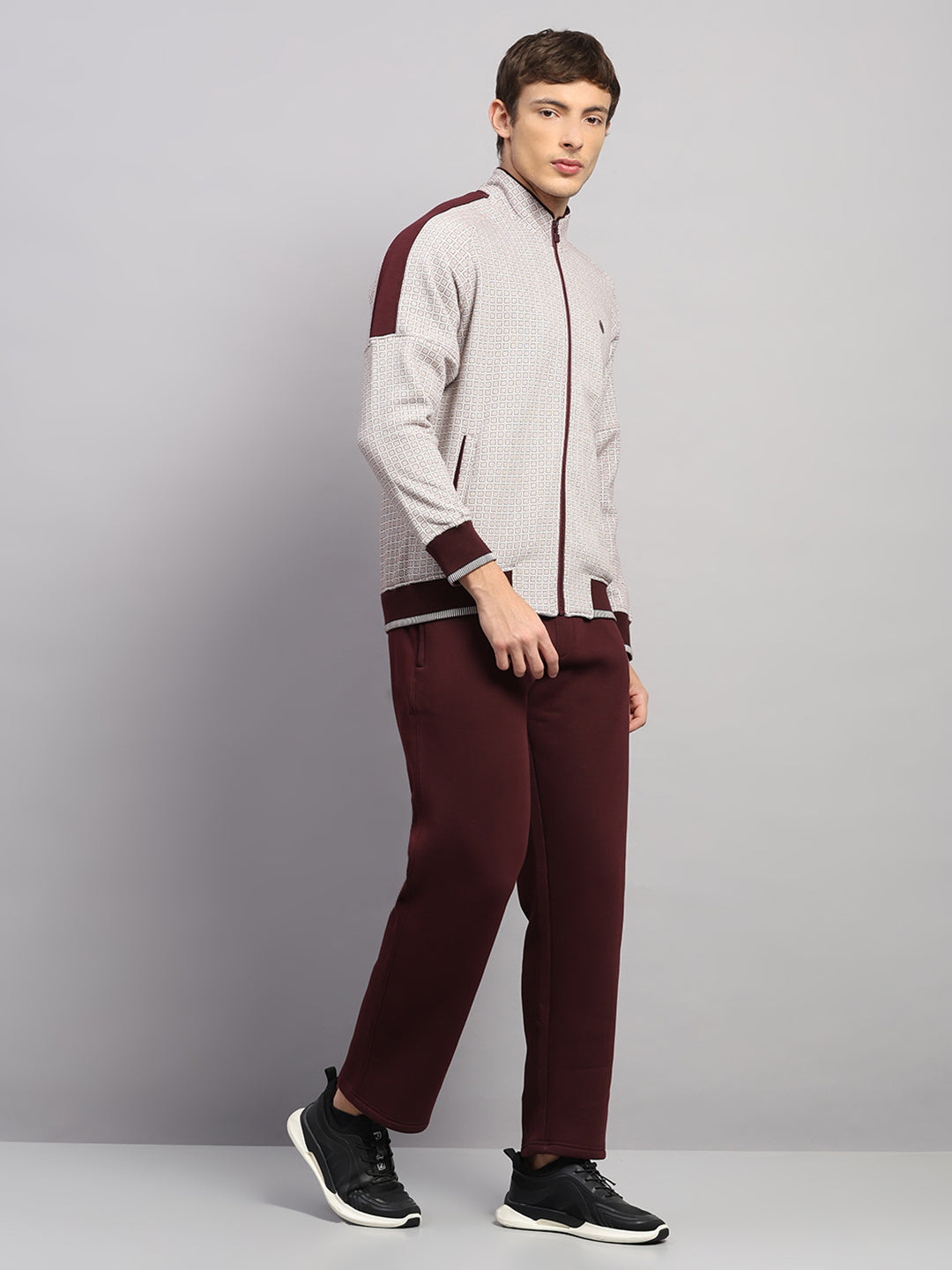 Men Maroon Solid Collar Full Sleeve Winter Tracksuit