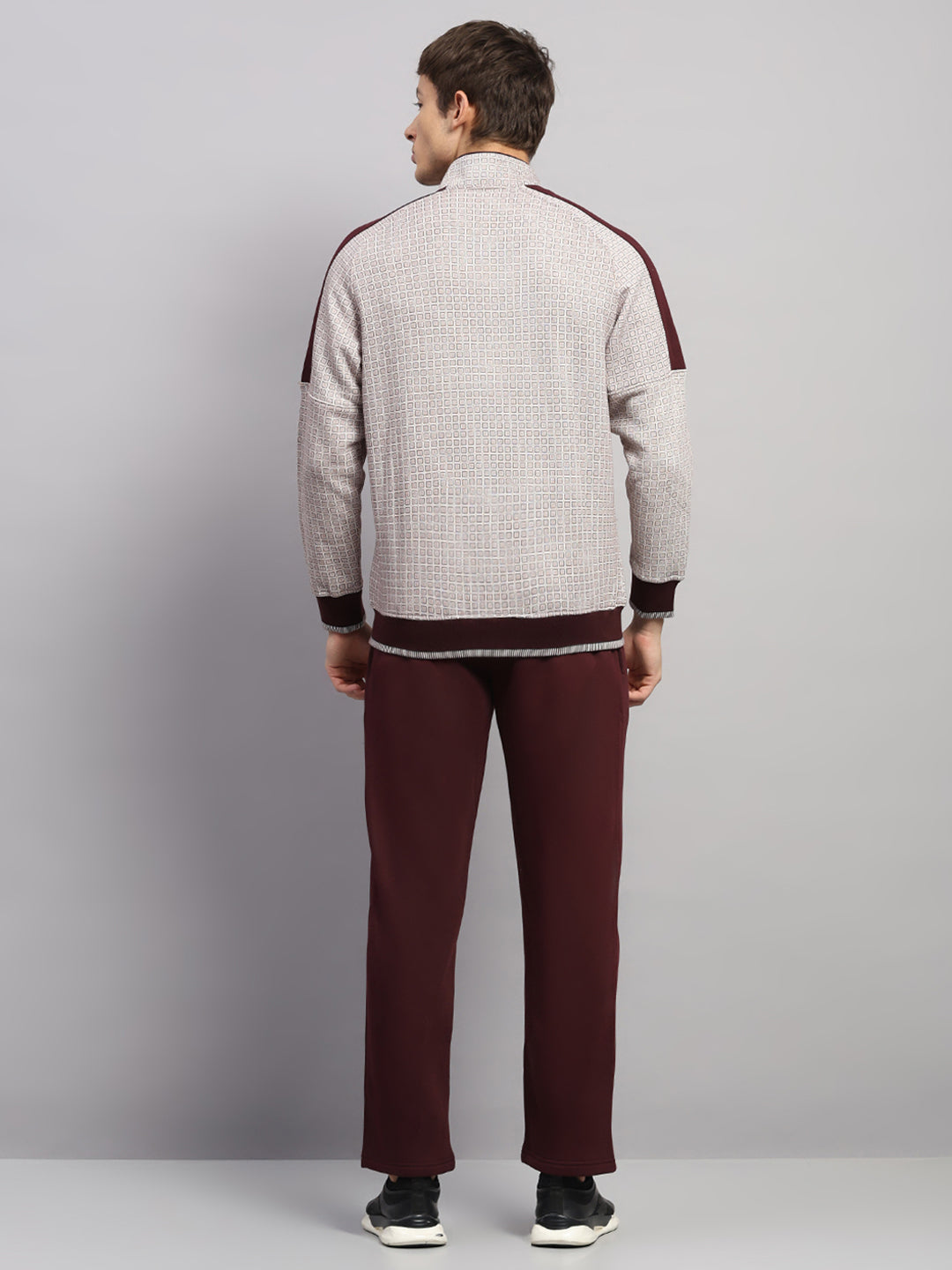 Men Maroon Solid Collar Full Sleeve Winter Tracksuit