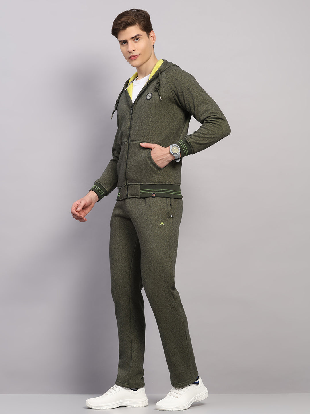 Men Olive Solid Collar Full Sleeve Winter Tracksuit