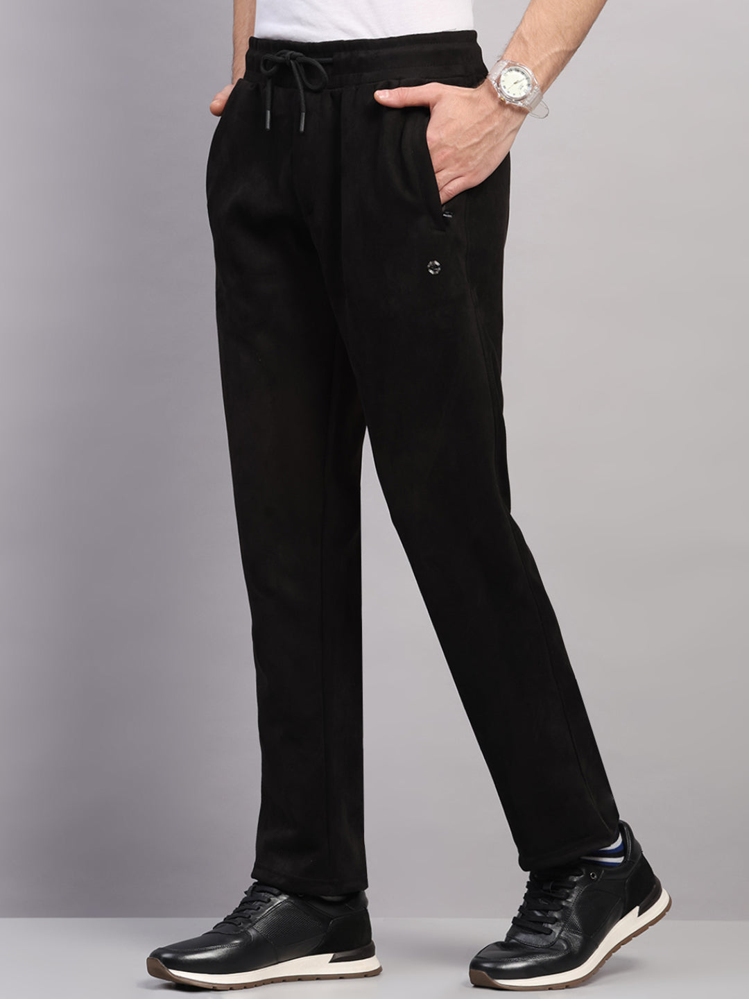 Luxuria Men Black Solid Collar Full Sleeve Winter Tracksuit