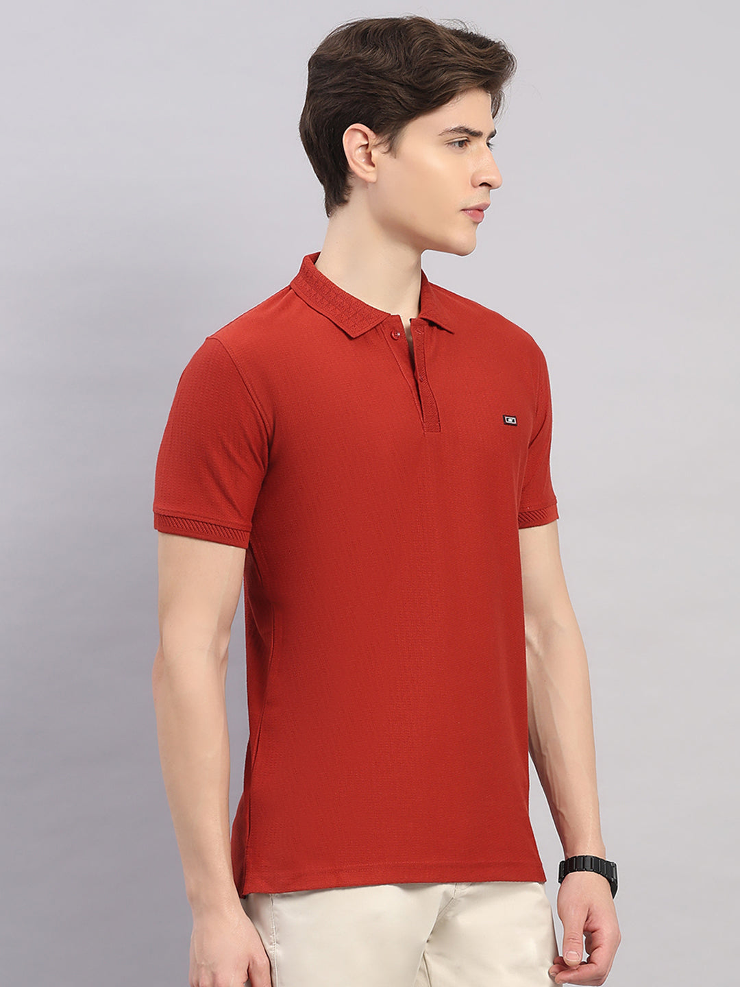 Men Rust Geometric Stand Collar Half Sleeve T-Shirt