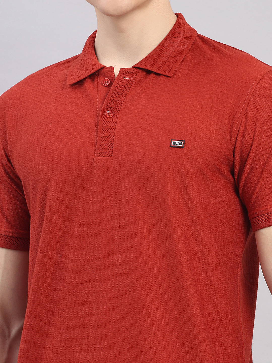 Men Rust Geometric Stand Collar Half Sleeve T-Shirt