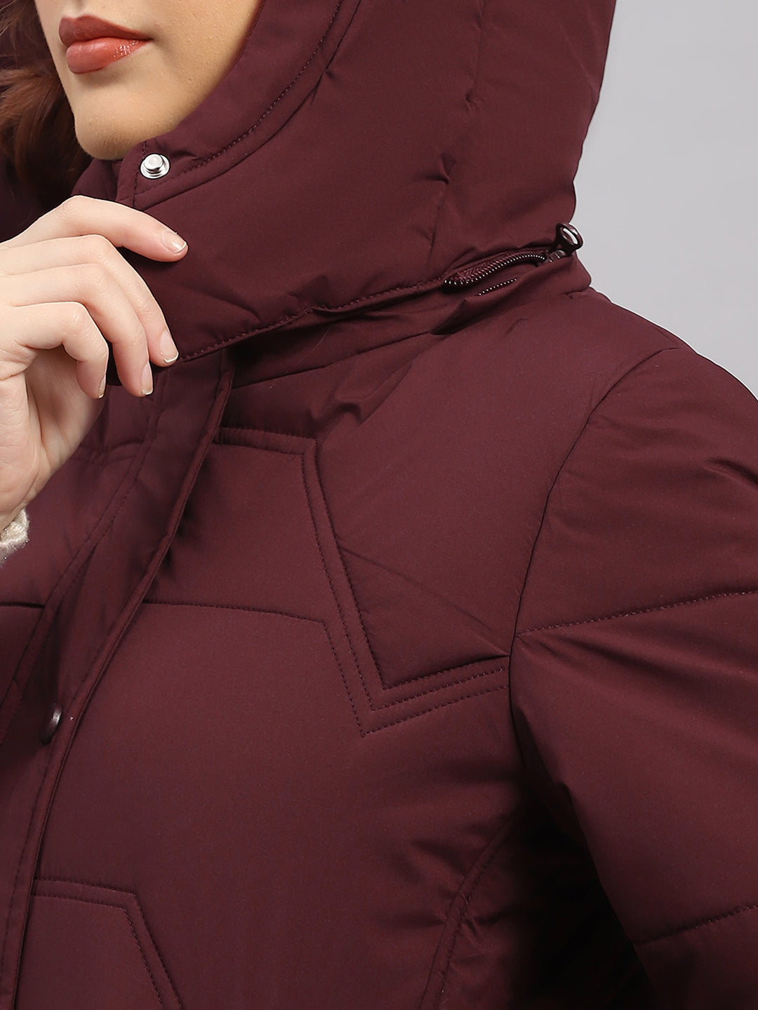 Women Burgundy Solid Hooded Full Sleeve Jacket