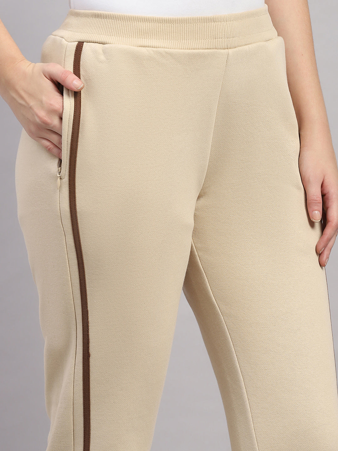 Women Beige Solid Regular Fit Winter Lower