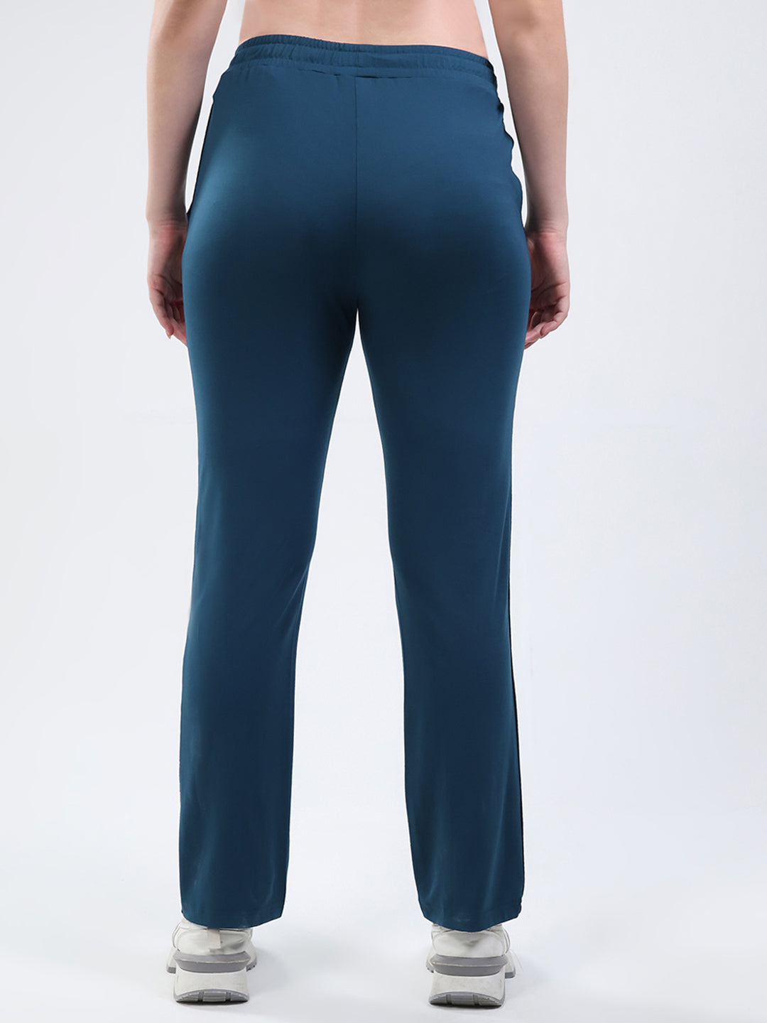 Women Dark Blue Solid Regular Fit Winter Lower