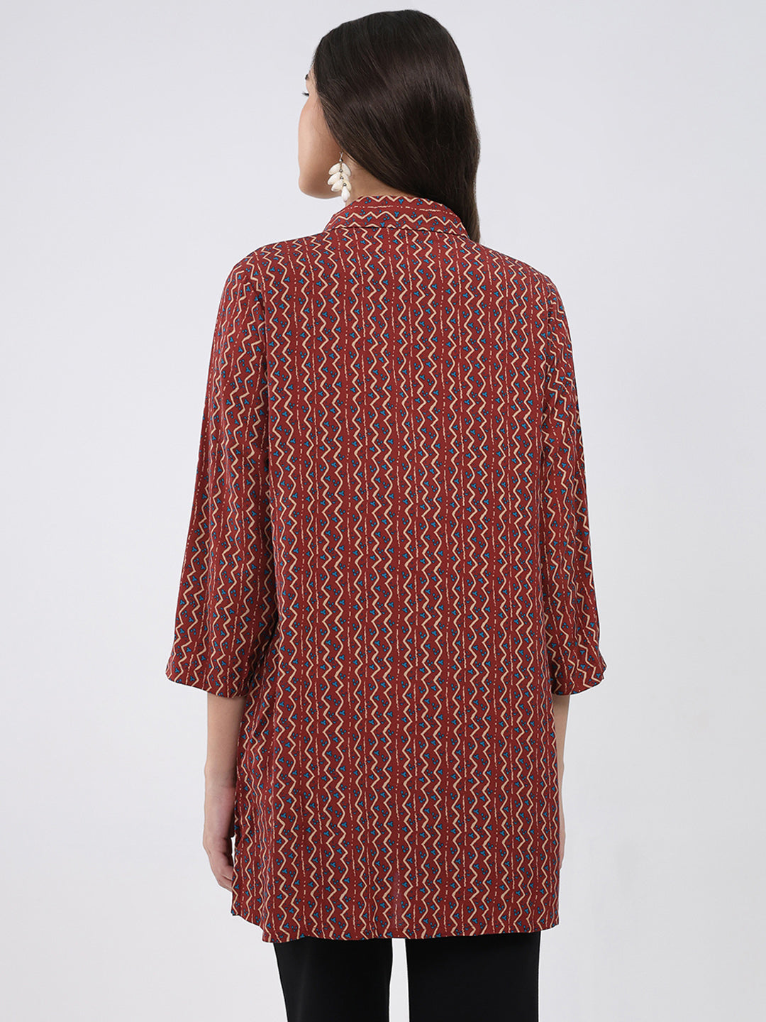 Women Maroon Printed Collar 3/4th Sleeve Winter Kurti