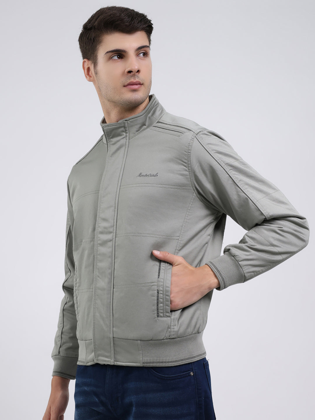Men Green Solid Mock Neck Full Sleeve Jacket