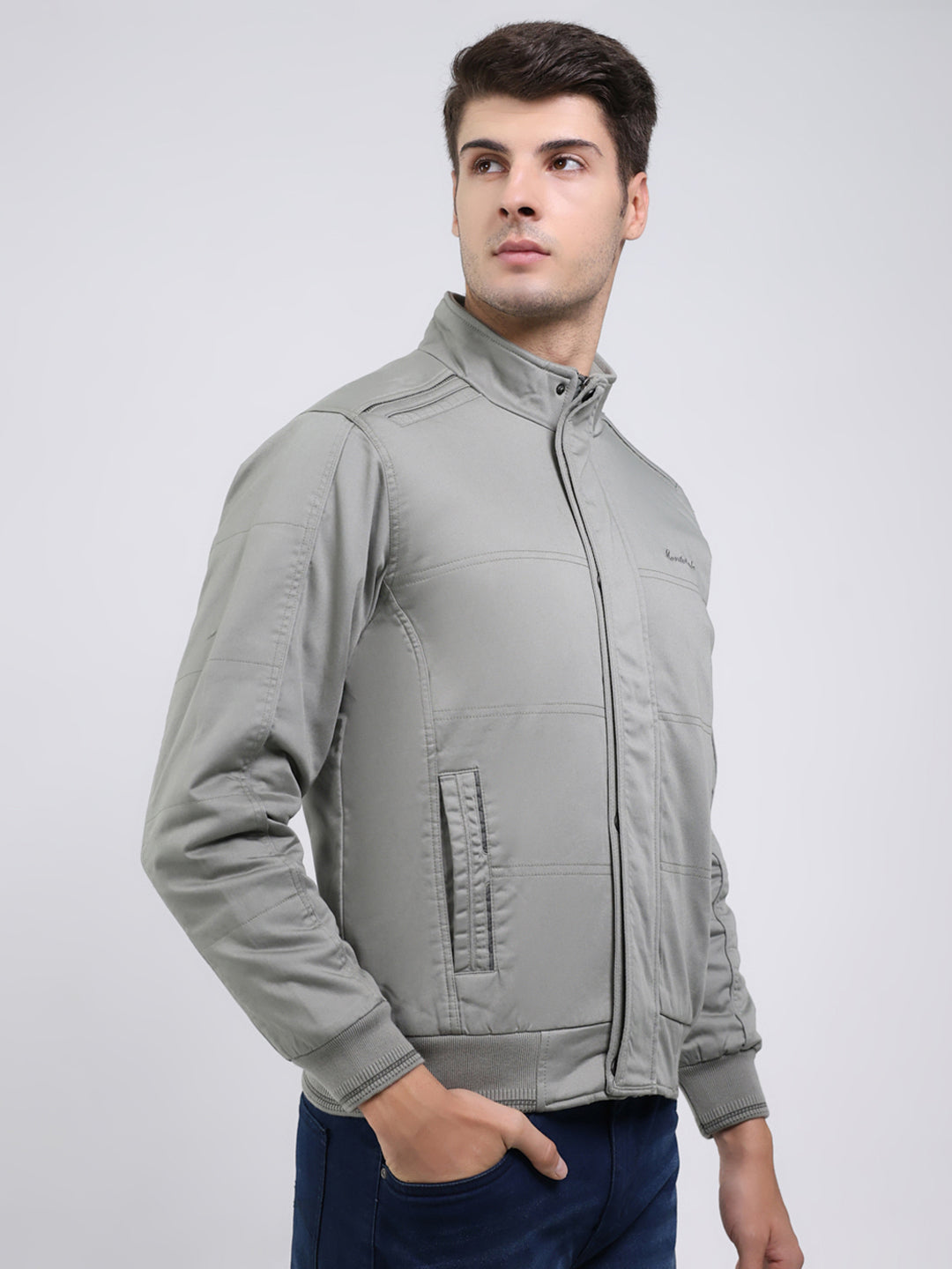 Men Green Solid Mock Neck Full Sleeve Jacket