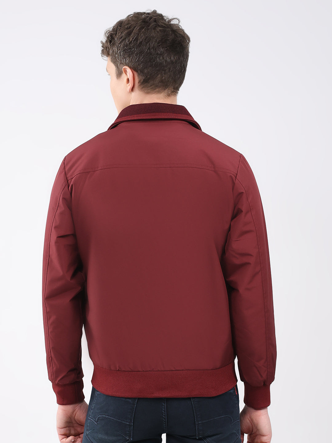 Men Maroon Solid Collar Full Sleeve Jacket