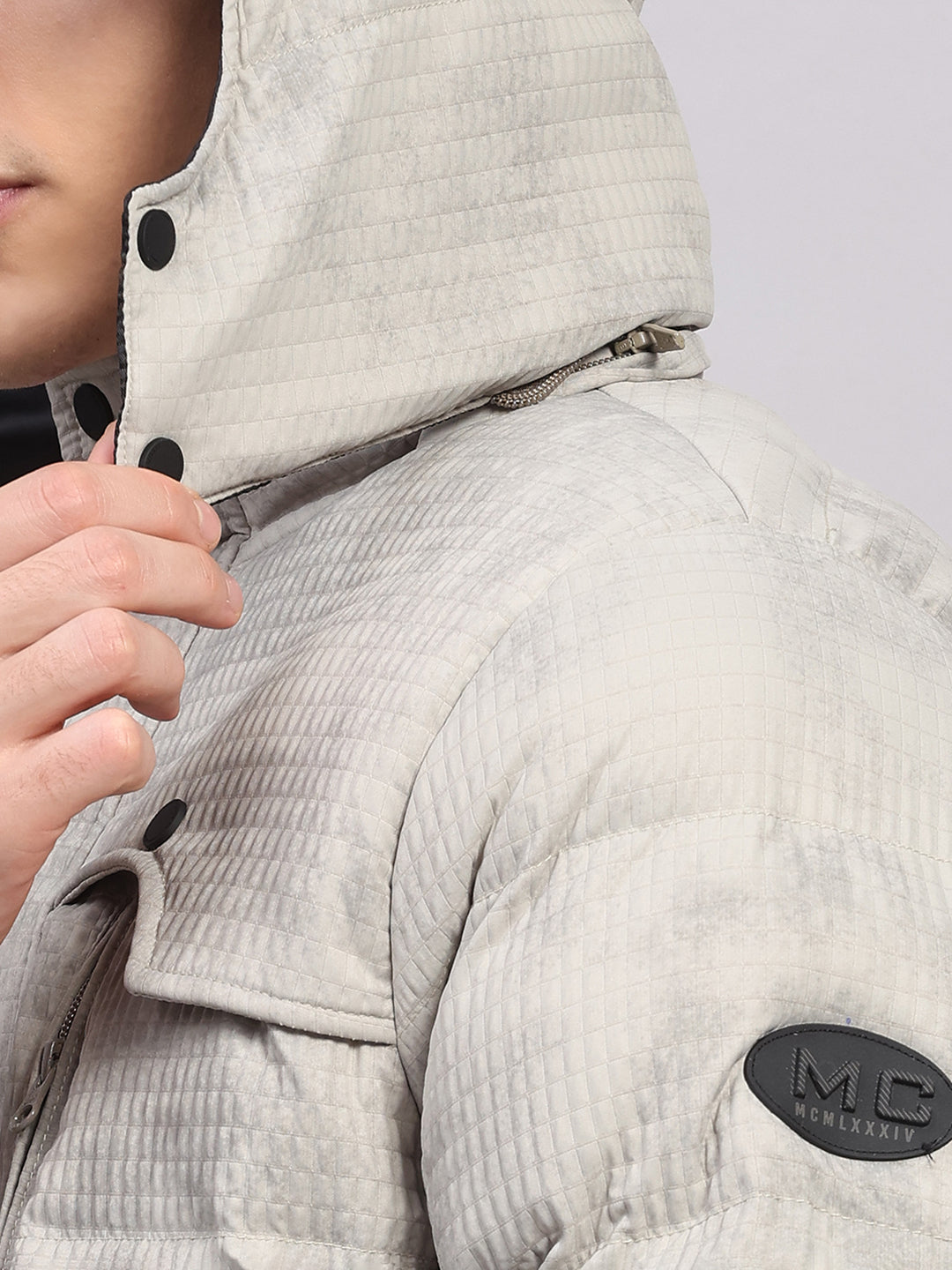 Men Beige Solid Hooded Full Sleeve Jacket