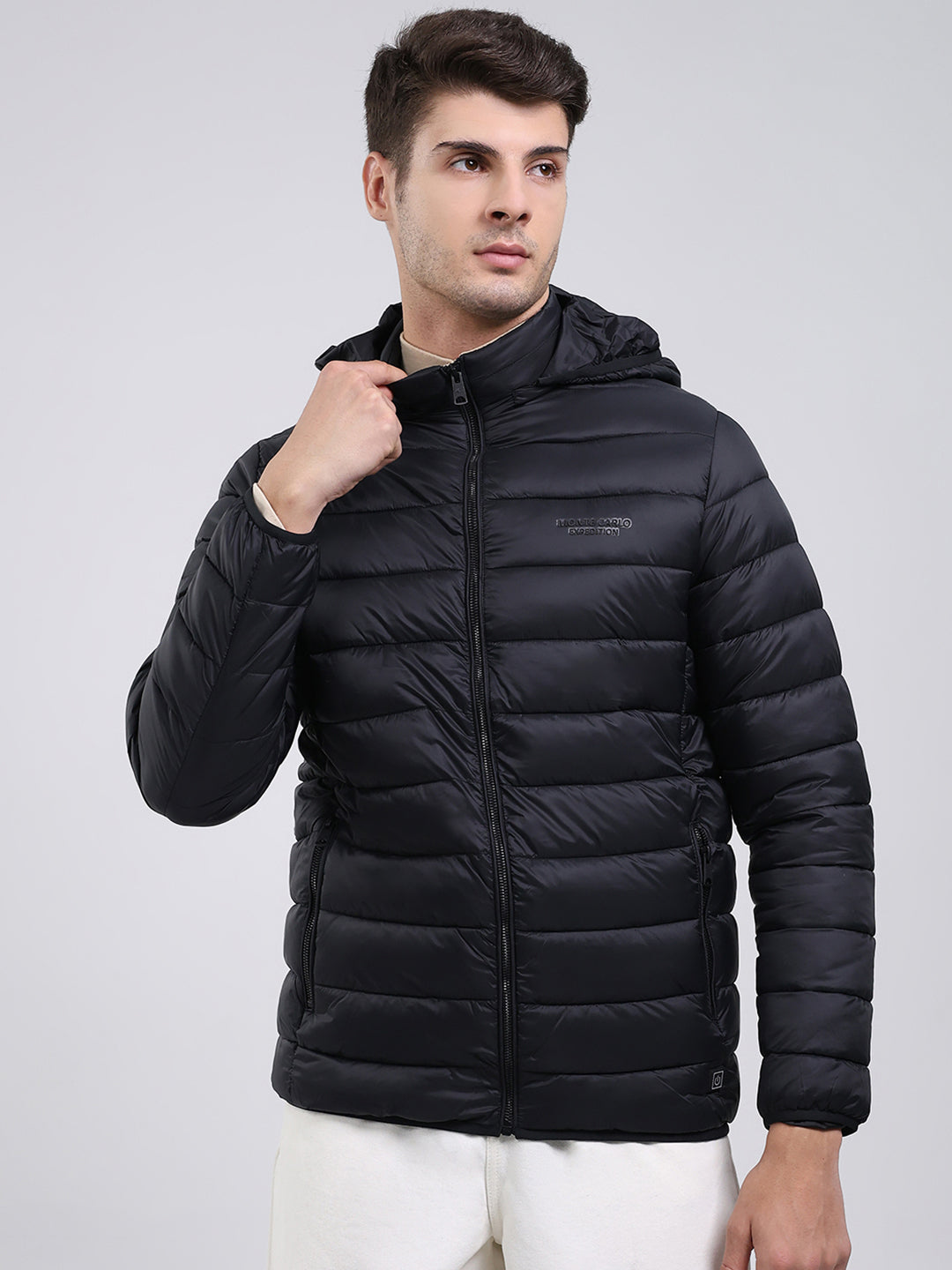 Men Black Solid Hooded Full Sleeve Heating Jacket
