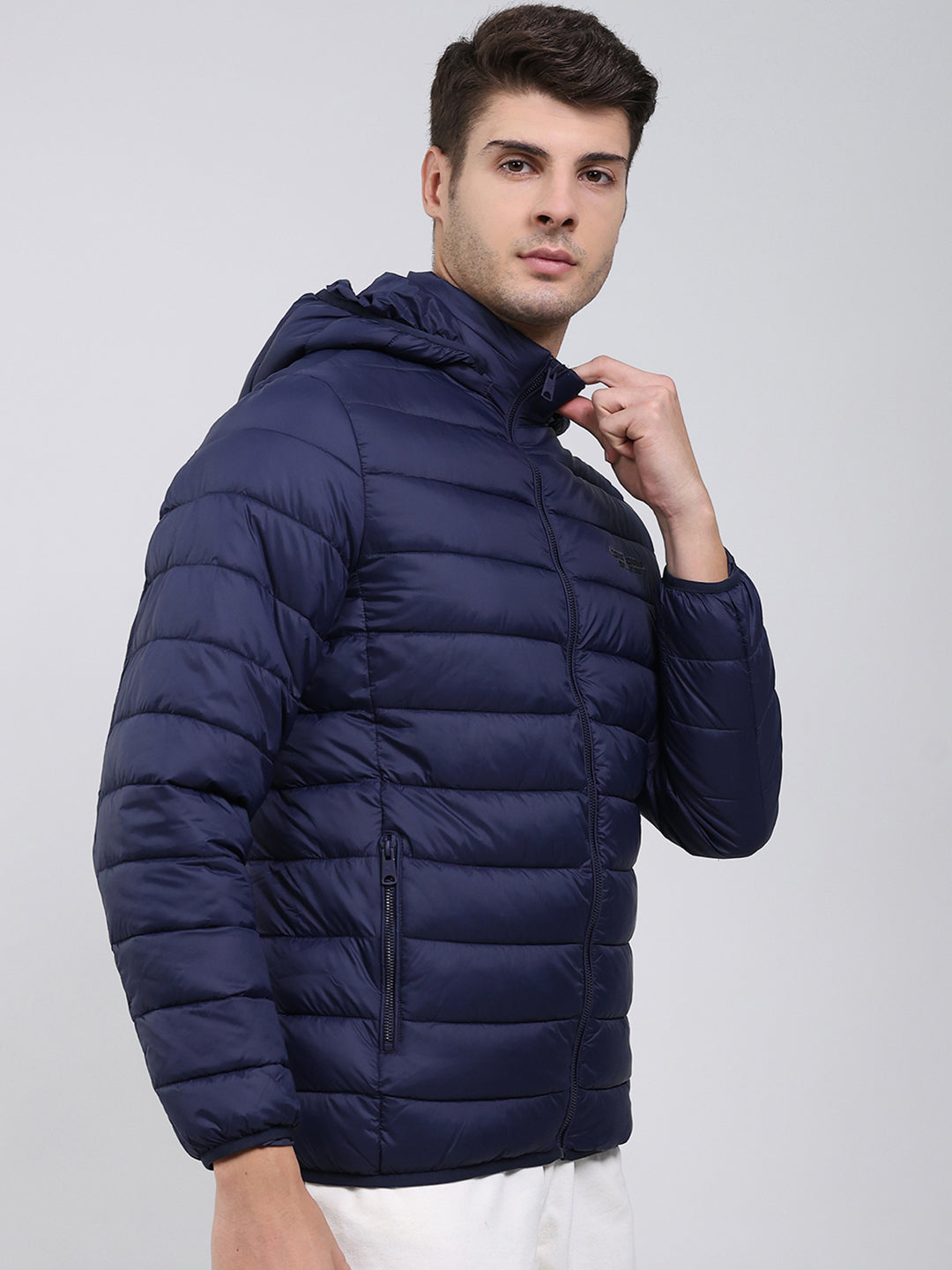 Men Navy Blue Solid Hooded Full Sleeve Heating Jacket