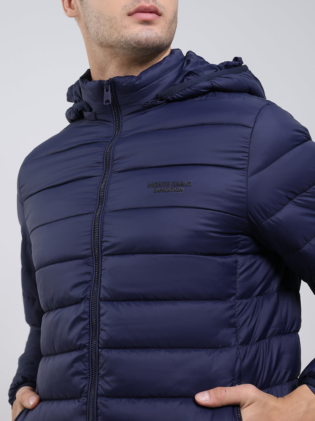 Men Navy Blue Solid Hooded Full Sleeve Heating Jacket