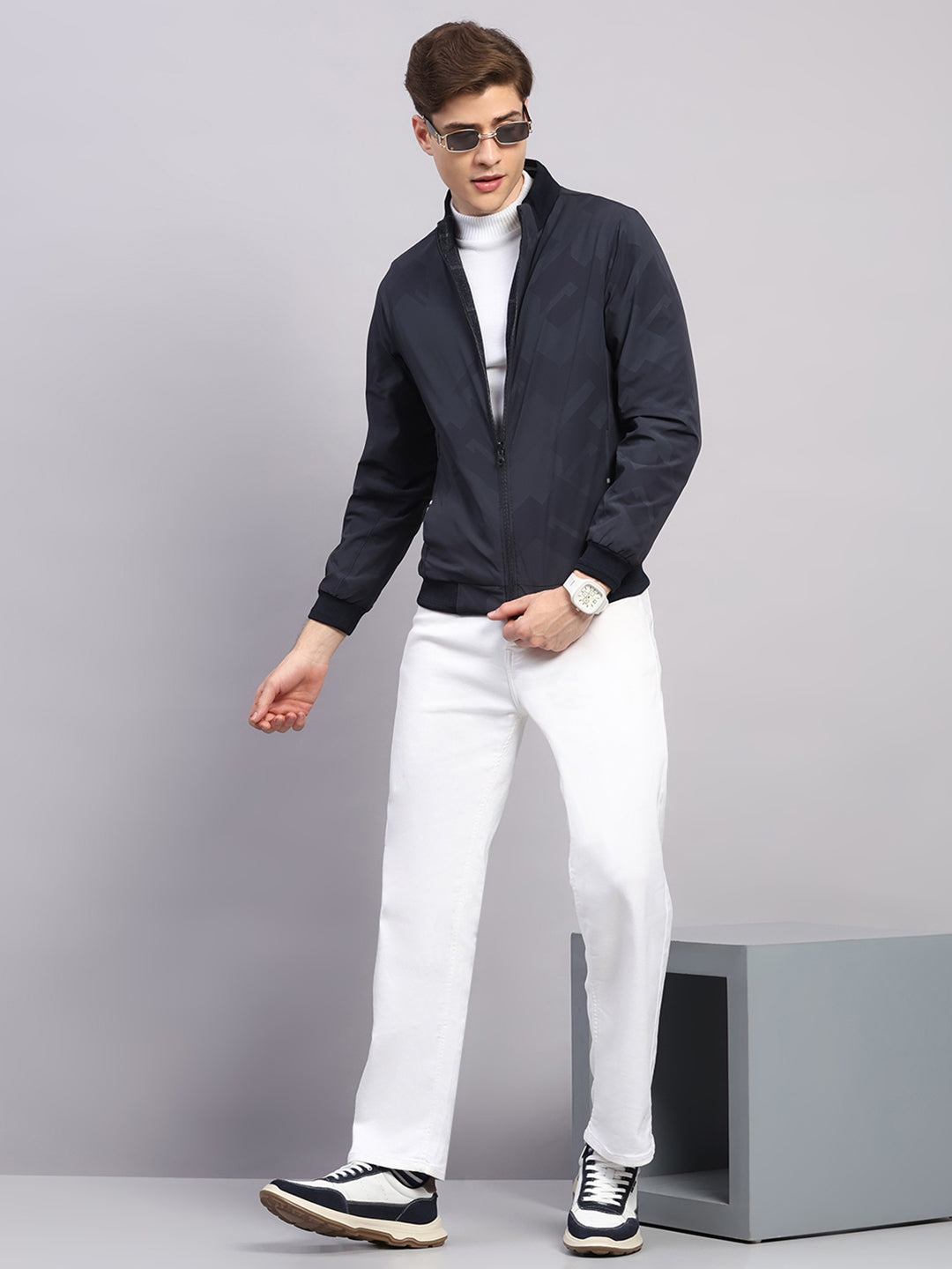 Men Navy Blue Solid Collar Full Sleeve Jacket