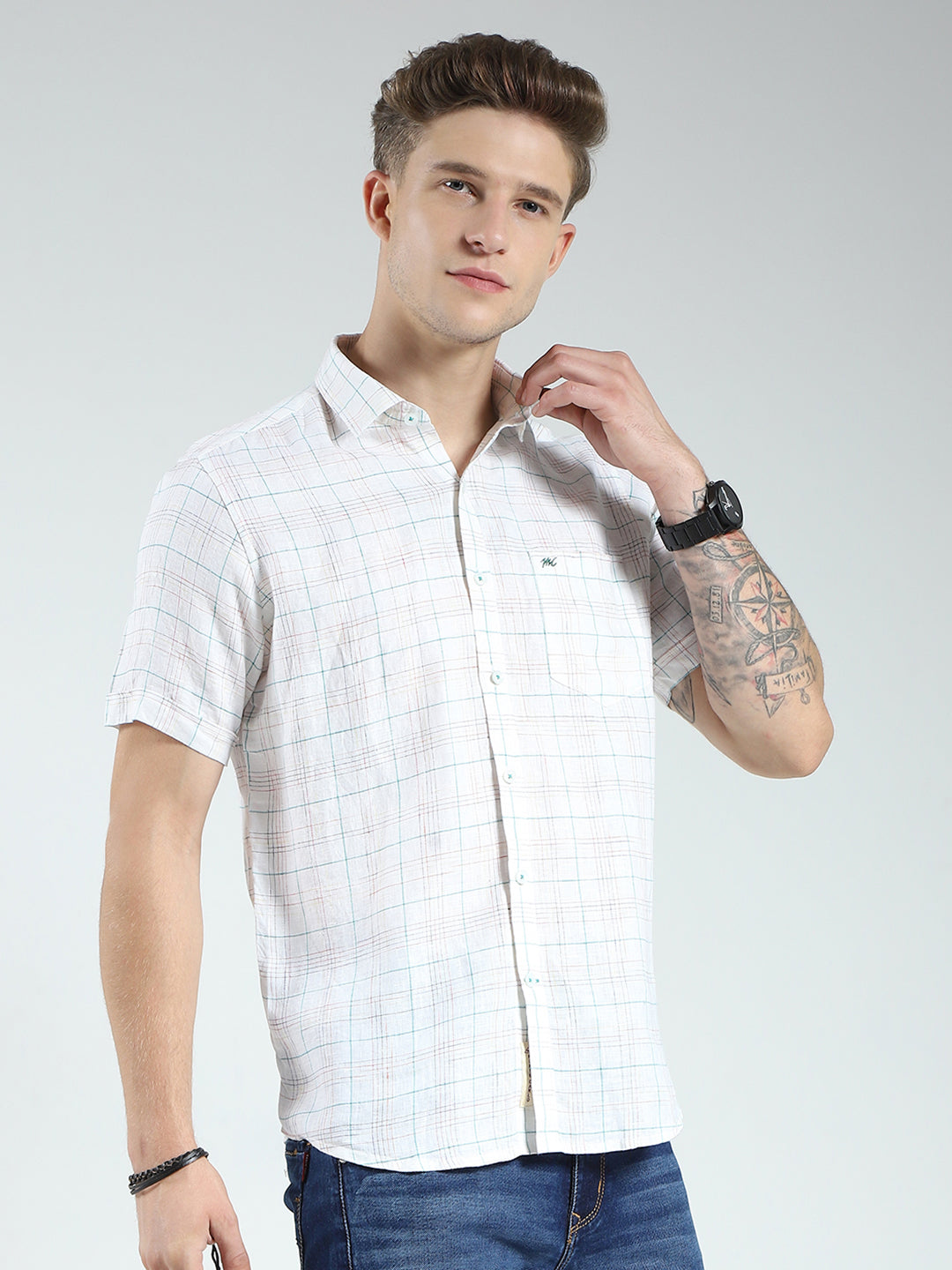 Men White Check Collar Half Sleeve Shirt