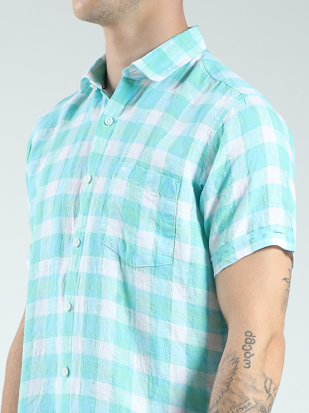 Men Green Check Collar Half Sleeve Shirt