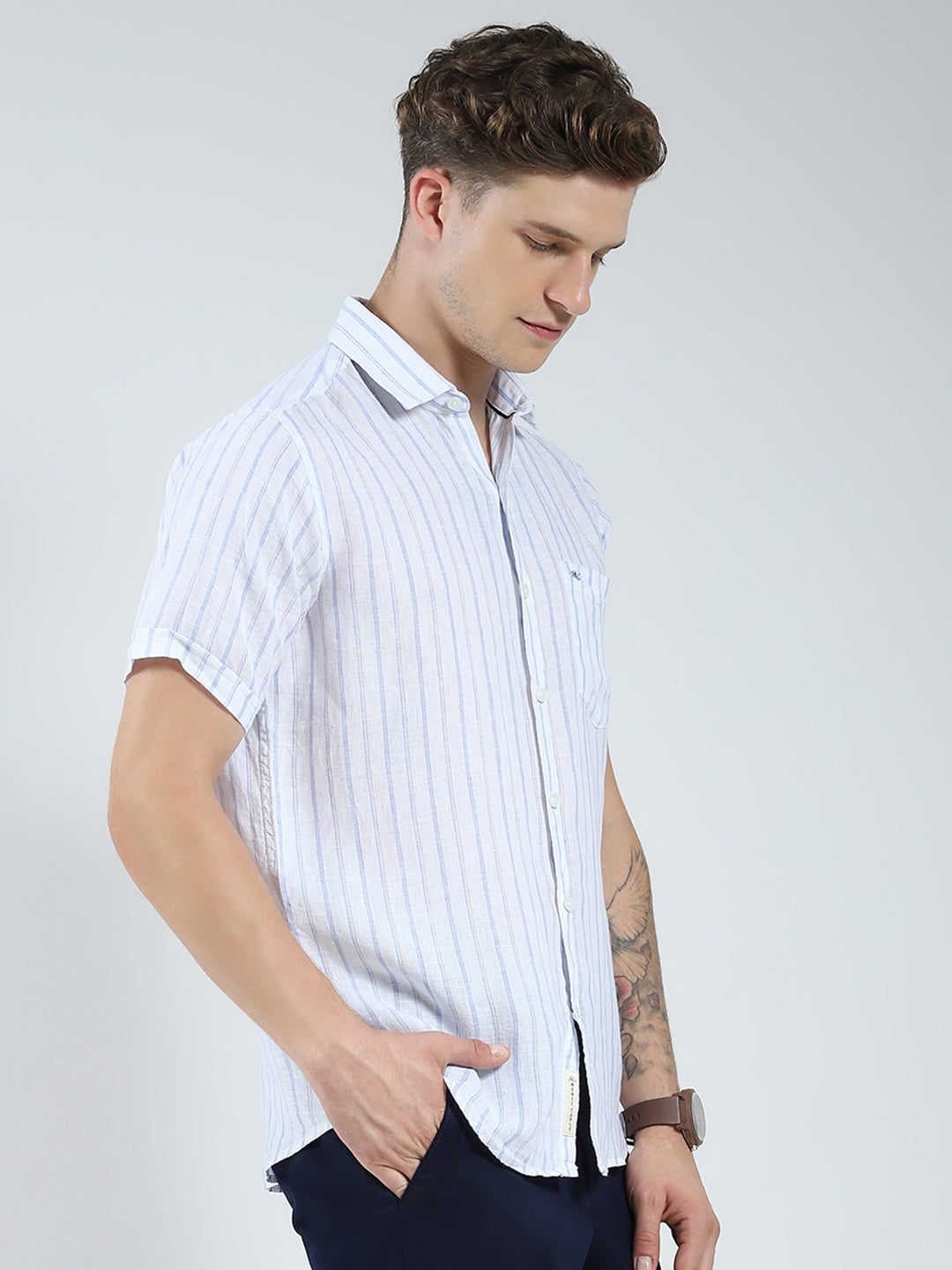 Men White Stripe Collar Half Sleeve Shirt