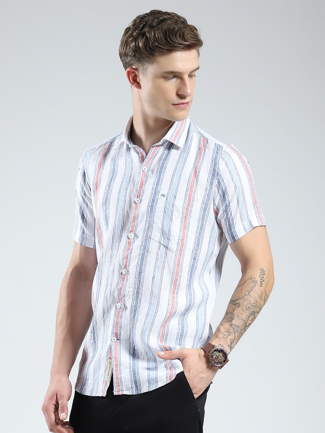Men Blue Stripe Collar Half Sleeve Shirt